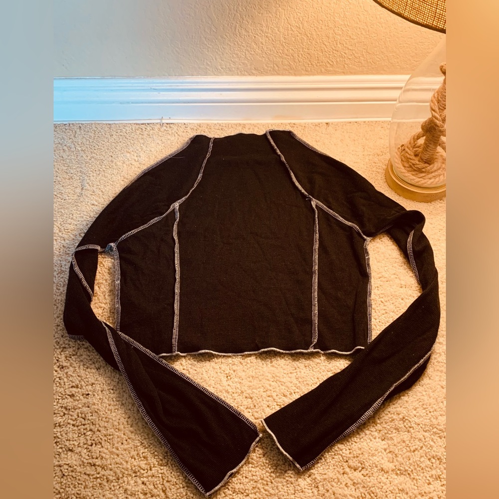 Forever 21 long sleeve waffle crop top M textured scoop neck